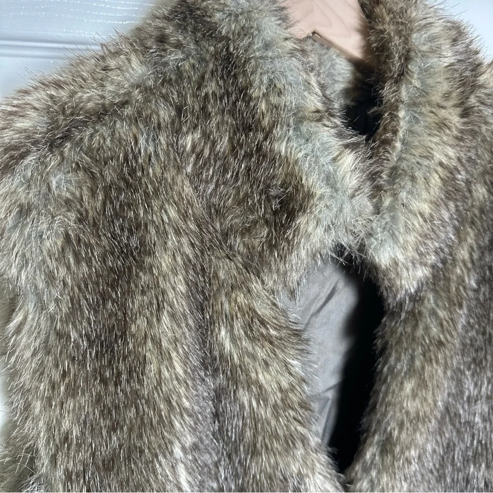 Michael Kors Faux Fur Vest Women’s X-Large Two Clasp Closure Brown Moto Mob Wife